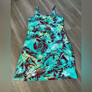 COLUMBIA PFG Dry Fit Dress Omni Wick. large. UPF 50